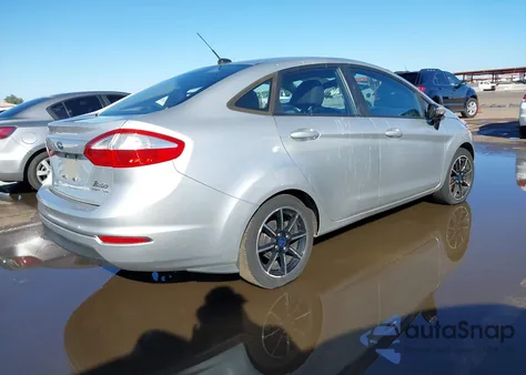 2015 Ford Fiesta Se z USA, uszkodzony, nr VIN 3FADP4BJ0FM160224